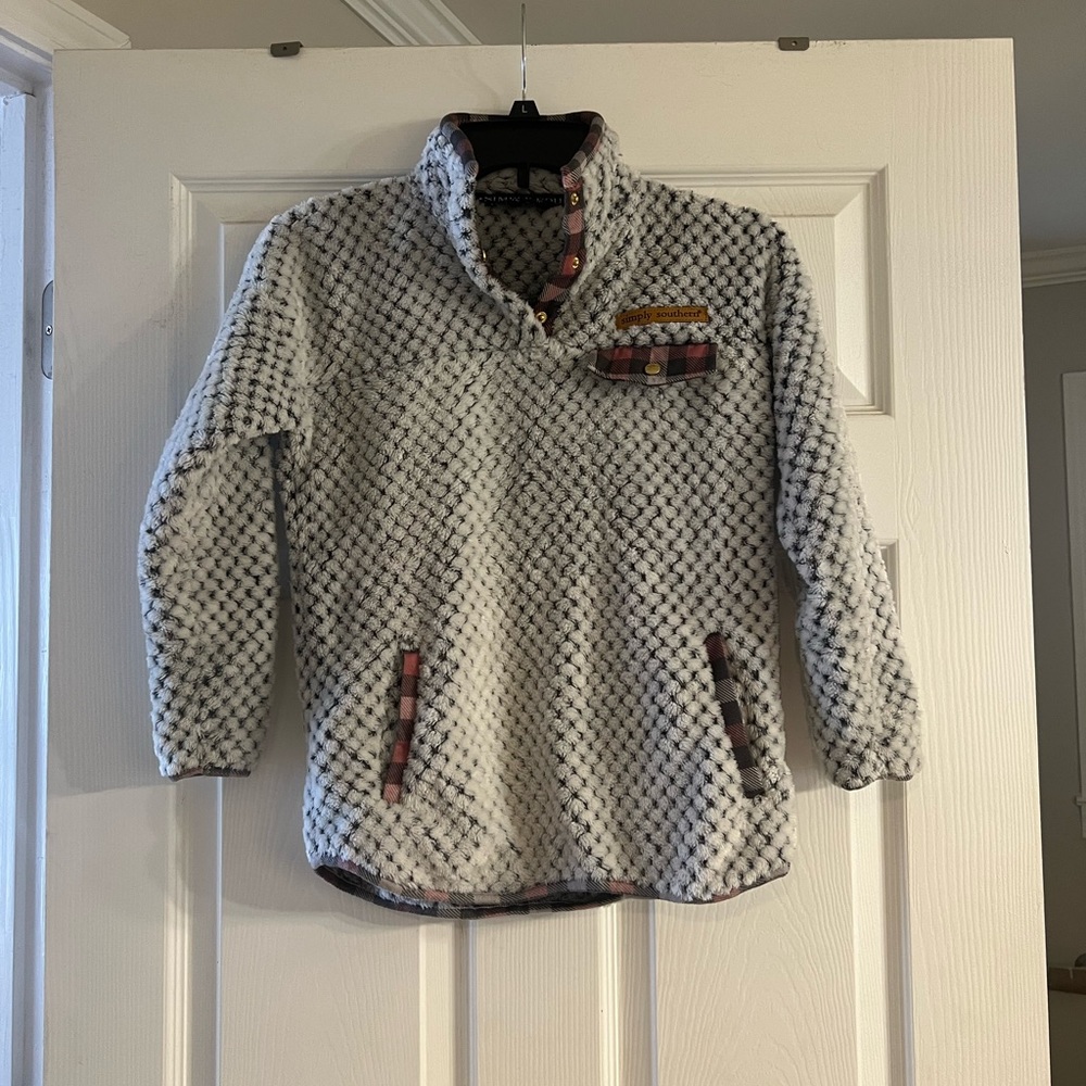 Simply Southern ultra soft pullover size Youth Large like-new condition